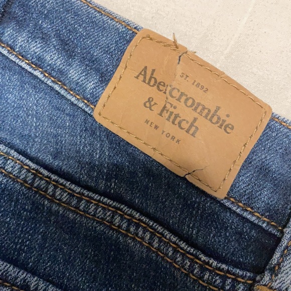 Abercrombie & Fitch Slim Fit Jeans - Picture 7 of 7